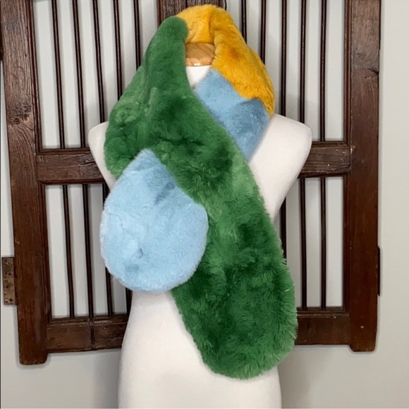 ECHO BLUE GREEN YELLOW FAUX FUR‎ COLORBLOCK PULL THROUGH SCARF OS - Picture 1 of 6